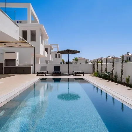 St Nicholas Luxury 3-bed Βίλα