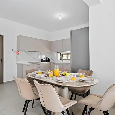 St Nicholas Luxury 3-bed *