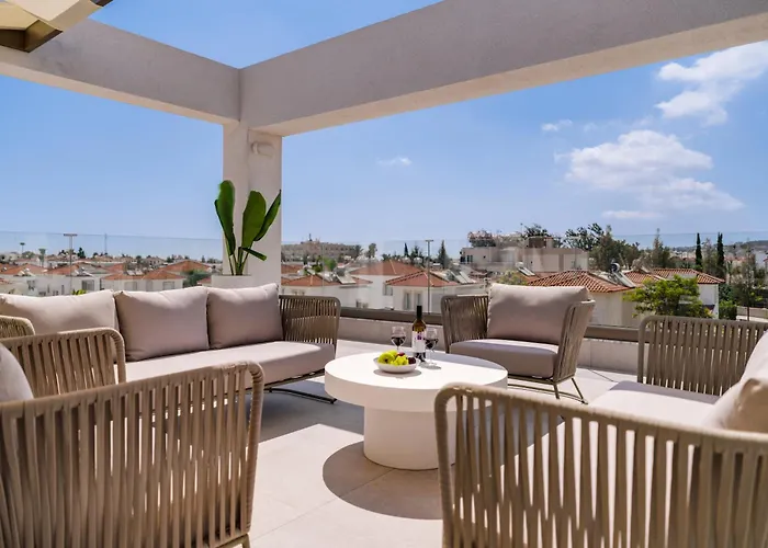 St Nicholas Luxury 3-bed * Paralimni