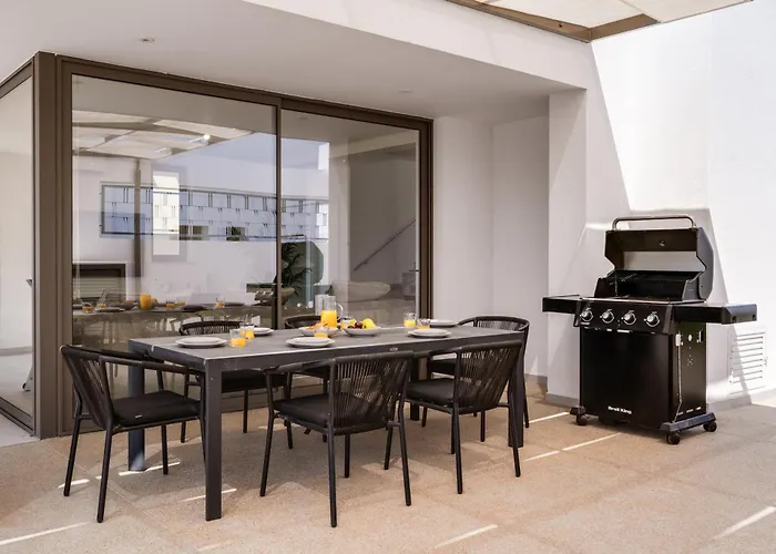 St Nicholas Luxury 3-bed Paralimni